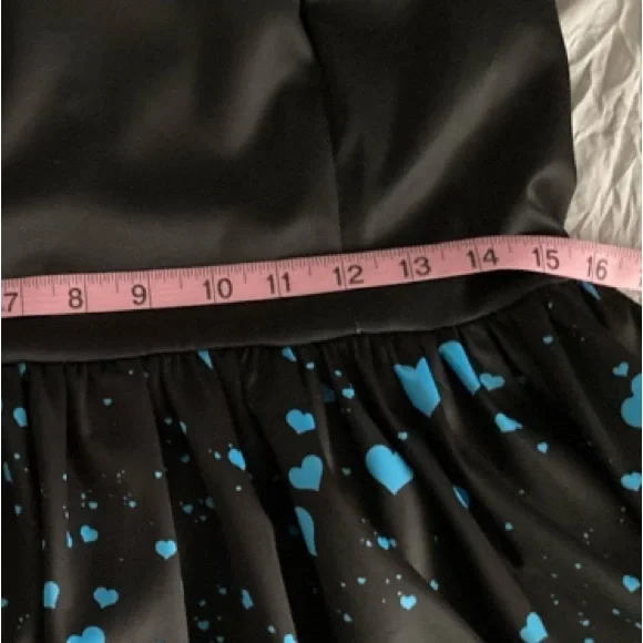 Womens rare Disney dog Lady and the Tramp print dress featuring Si &
Am size 12 - Picture 9 of 10